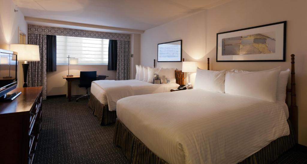 State Plaza Hotel image 11
